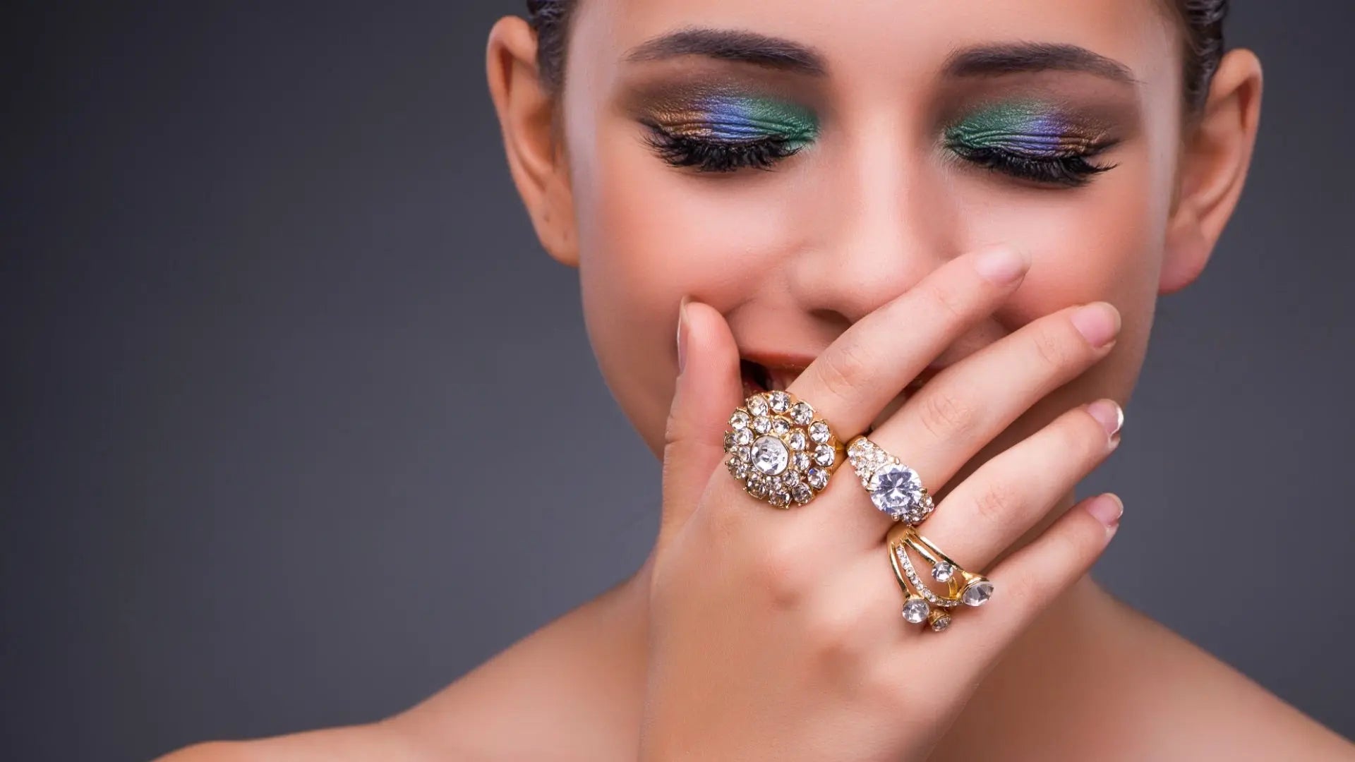 Fashion Jewelry vs. Fine Jewelry: Understanding the Differences - – LOVCIA