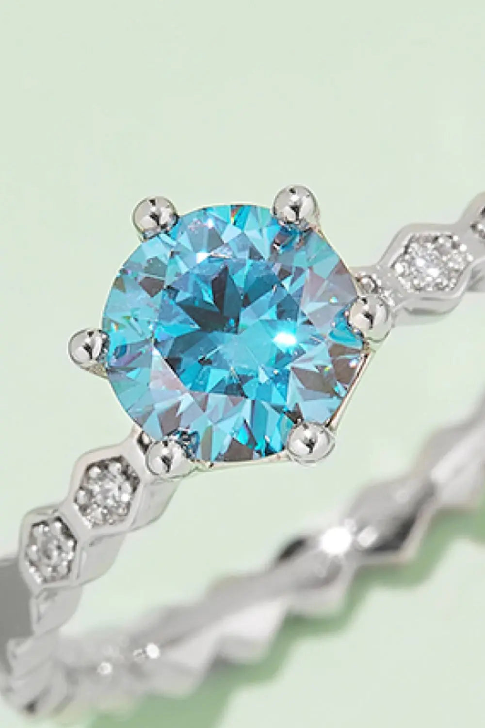 LOVCIA 1 Carat Moissanite 6-Prong 925 Sterling Silver Ring
