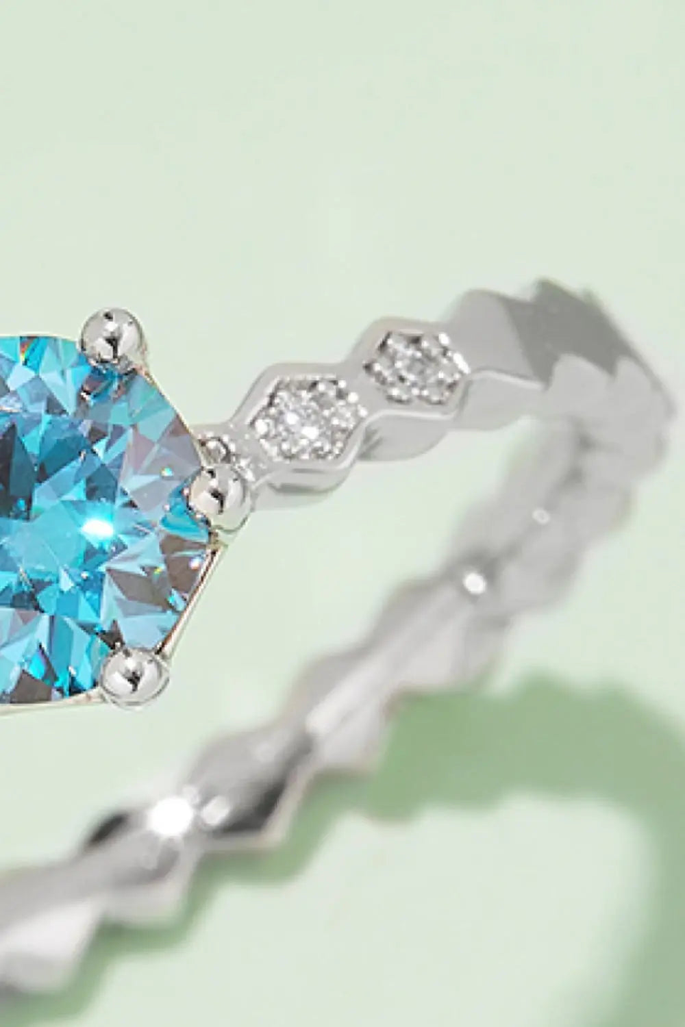 LOVCIA 1 Carat Moissanite 6-Prong 925 Sterling Silver Ring