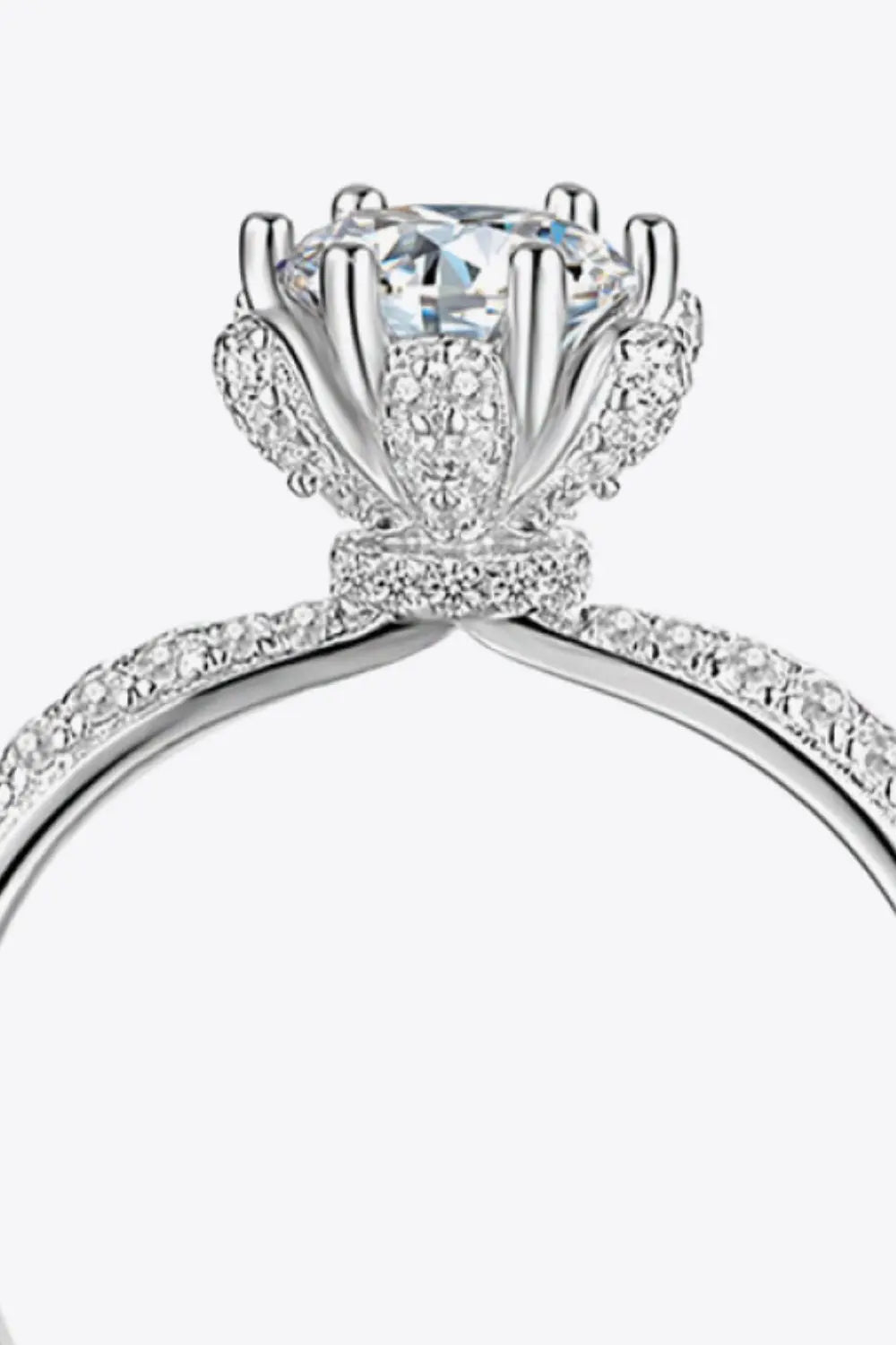 LOVCIA 1 Carat Moissanite 6-Prong Ring