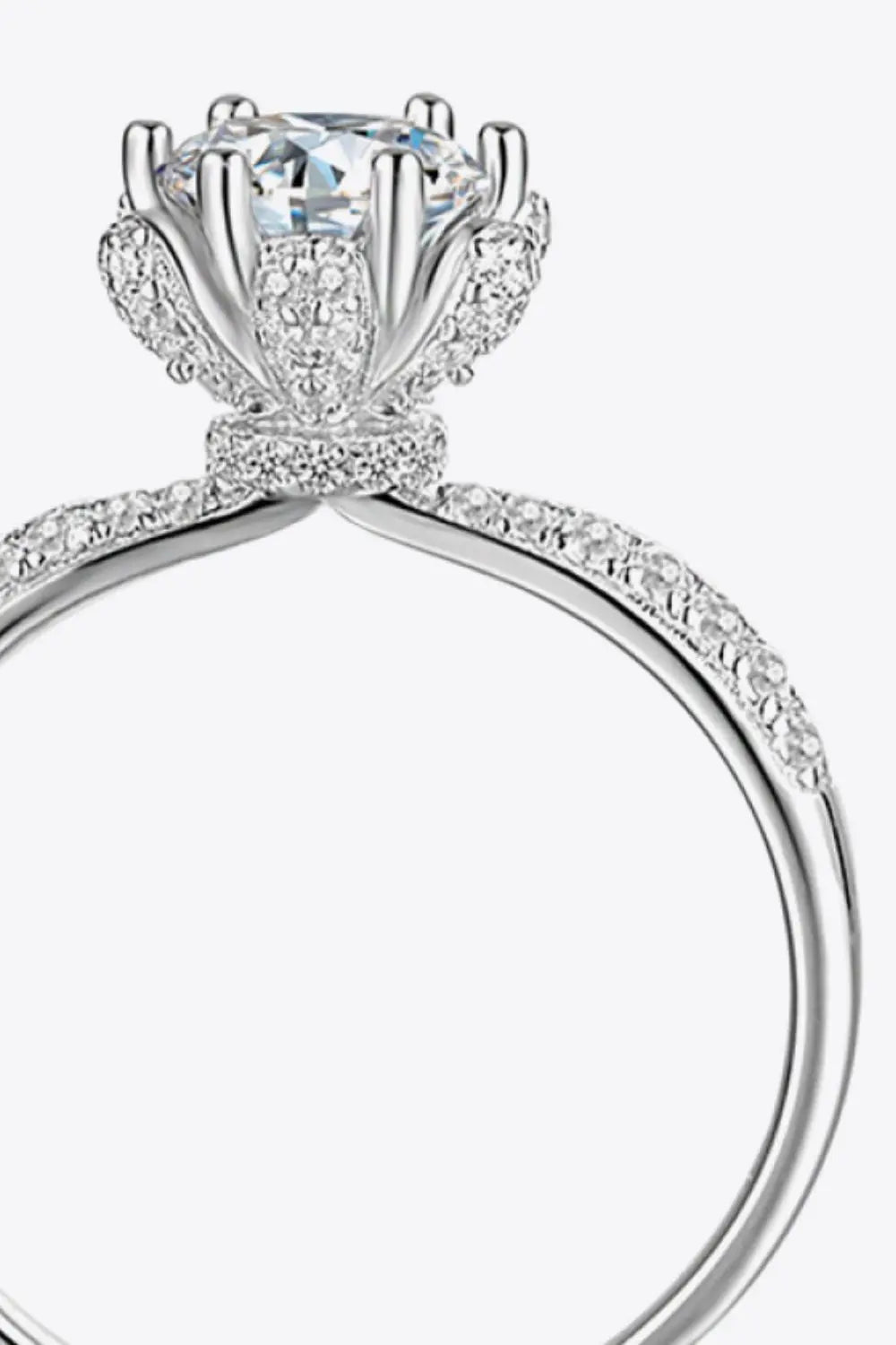 LOVCIA 1 Carat Moissanite 6-Prong Ring