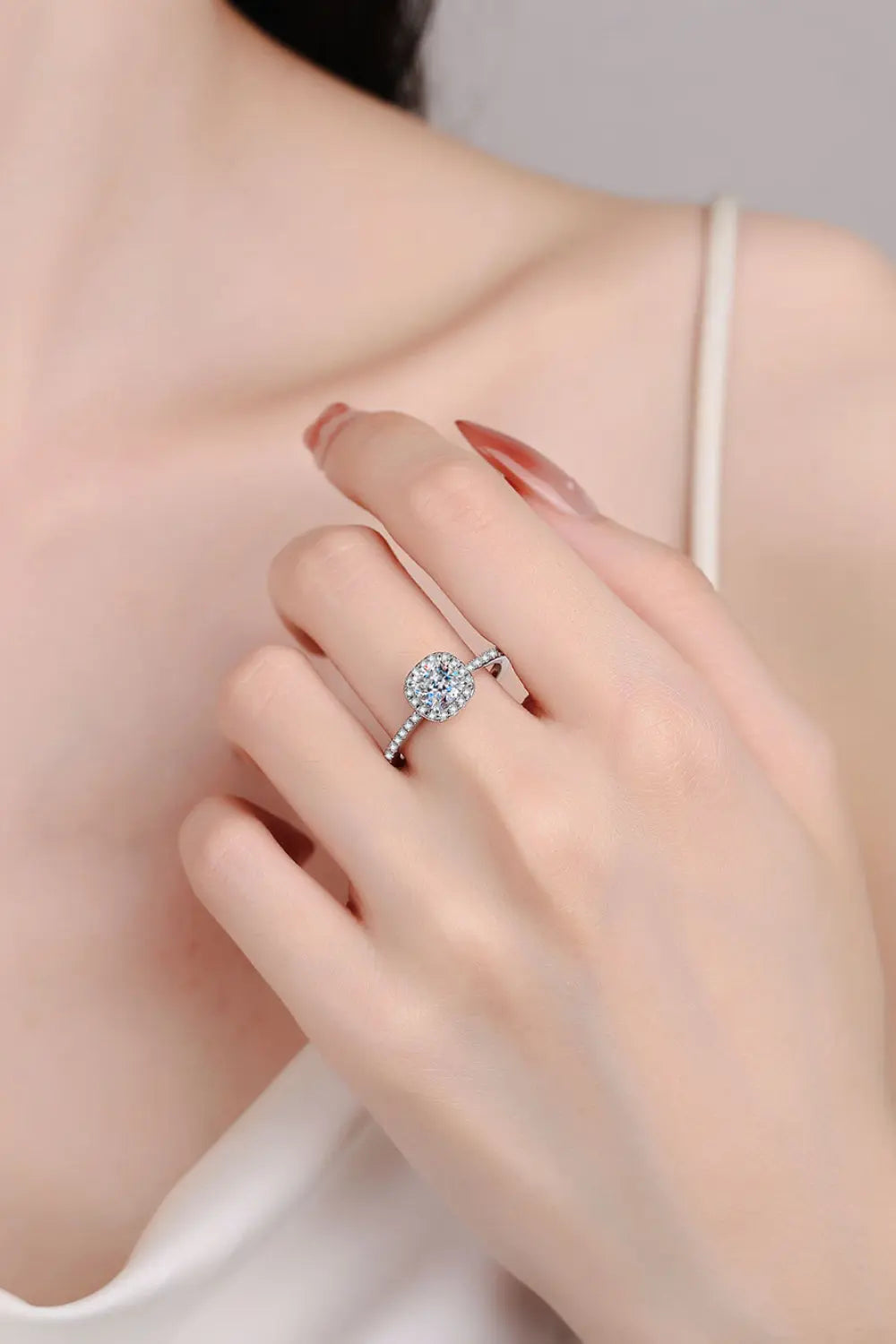 Lovcia 1 Carat Moissanite 925 Sterling Silver Halo Ring-Rings-Silver-4-Silver