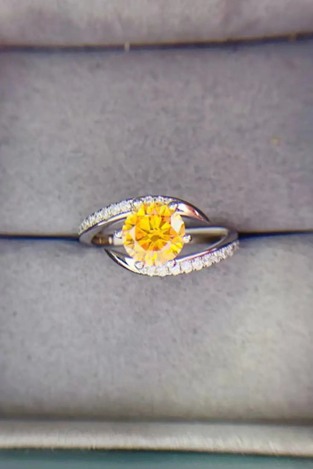 Lovcia 1 Carat Moissanite 925 Sterling Silver Ring-Rings-Banana Yellow-4.5-Banana Yellow