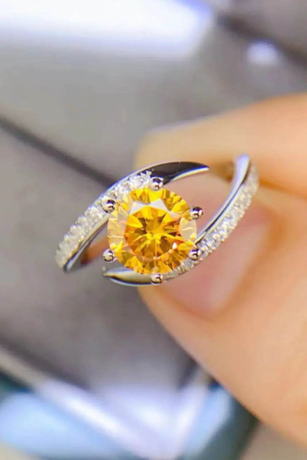 Lovcia 1 Carat Moissanite 925 Sterling Silver Ring-Rings-Banana Yellow-4.5-Banana Yellow