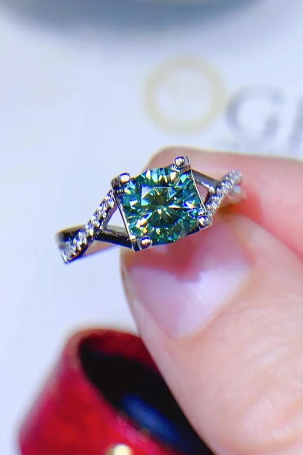 Lovcia 1 Carat Moissanite 925 Sterling Silver Ring-Rings-Light Green-4.5-Light Green