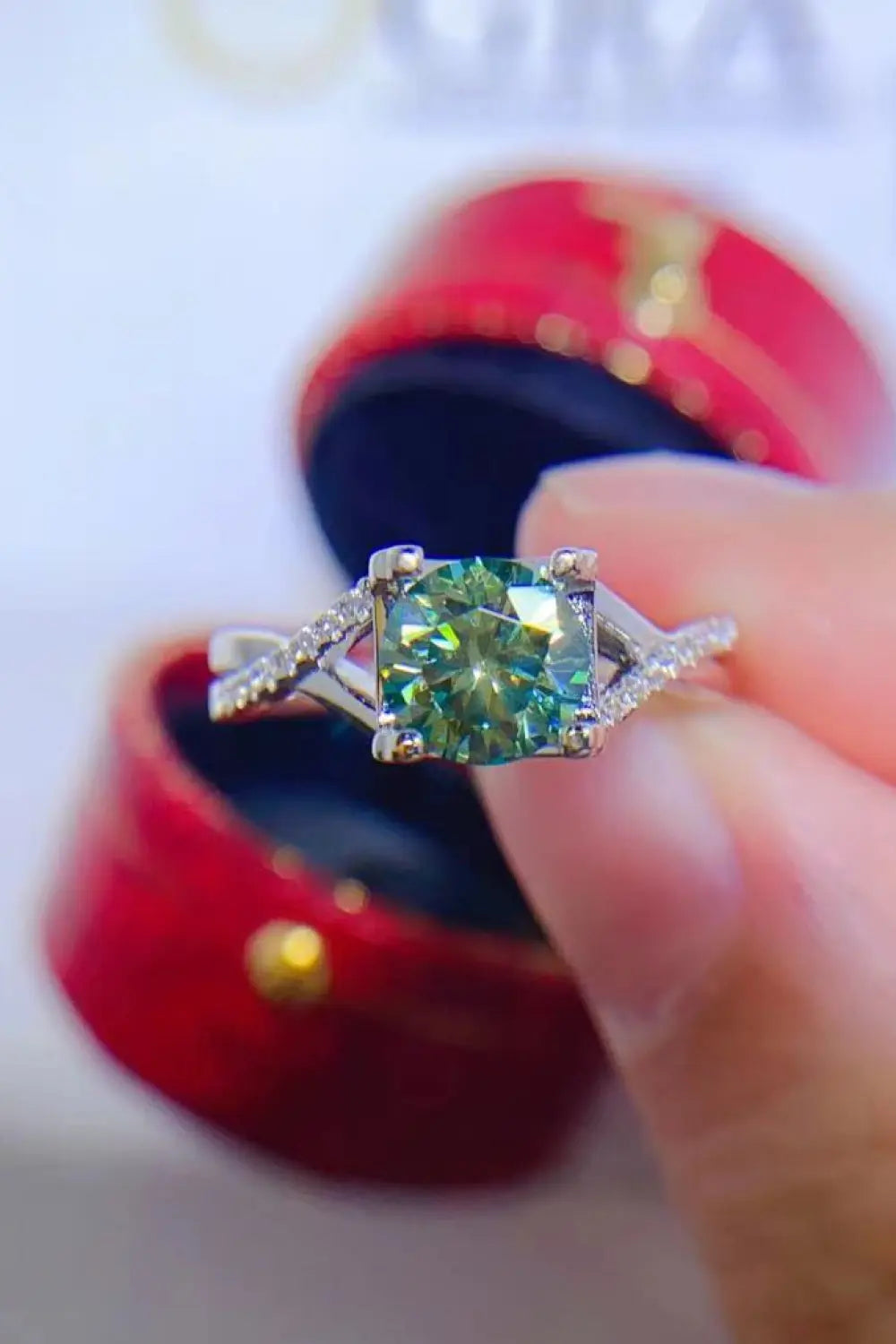 Lovcia 1 Carat Moissanite 925 Sterling Silver Ring-Rings-Light Green-4.5-Light Green