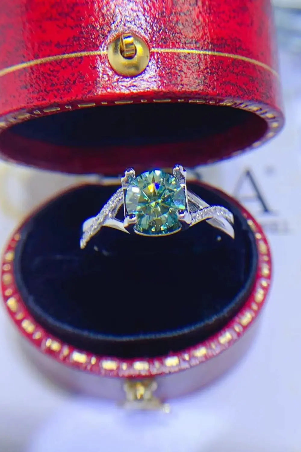 Lovcia 1 Carat Moissanite 925 Sterling Silver Ring-Rings-Light Green-4.5-Light Green