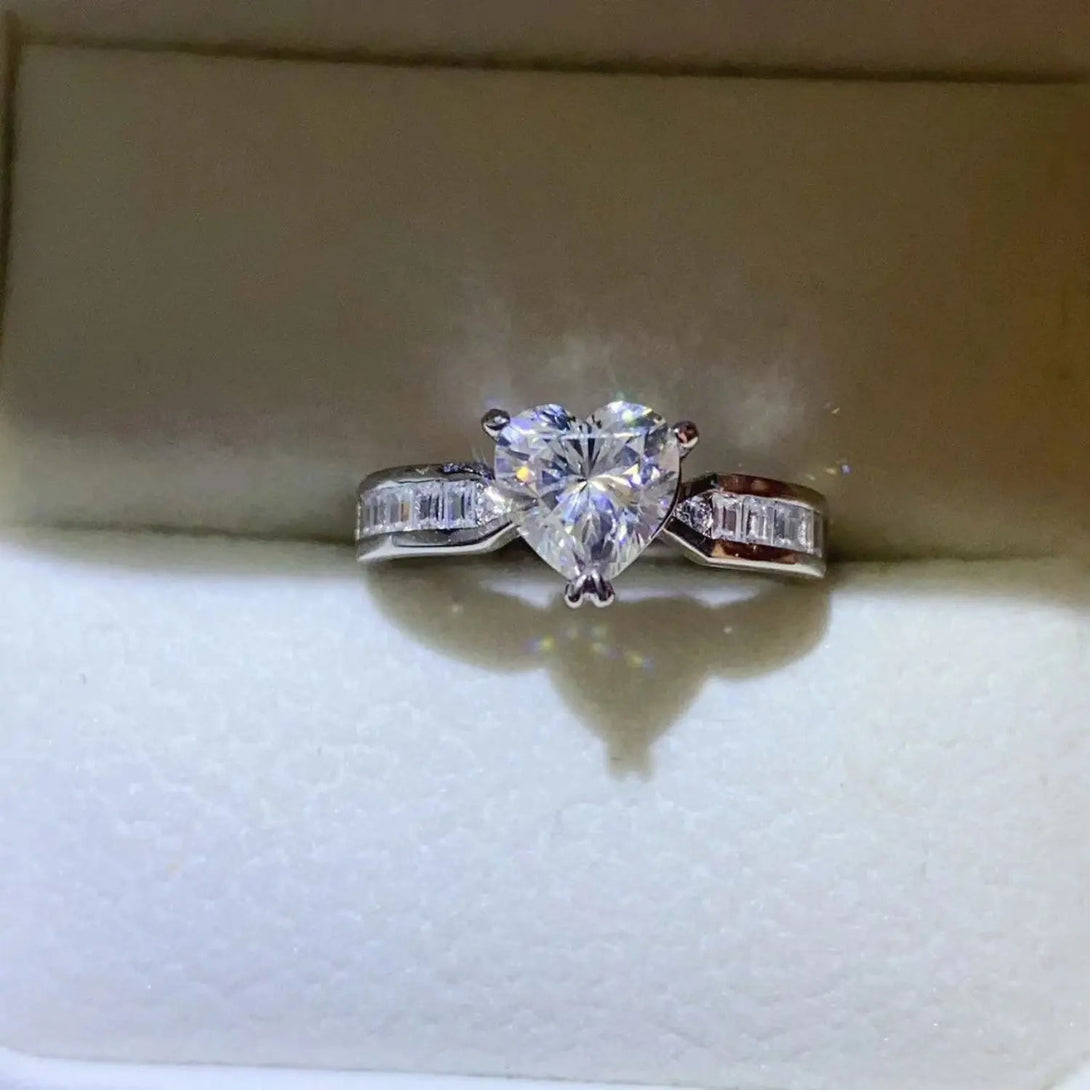 Lovcia 1 Carat Moissanite 925 Sterling Silver Ring-Rings-Silver-4.5-Silver