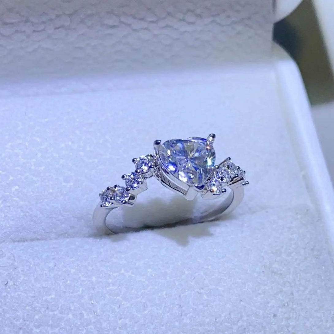 Lovcia 1 Carat Moissanite 925 Sterling Silver Ring-Rings-Silver-4.5-Silver