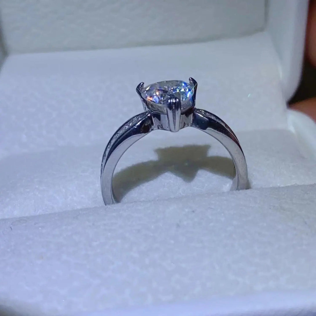 Lovcia 1 Carat Moissanite 925 Sterling Silver Ring-Rings-Silver-4.5-Silver
