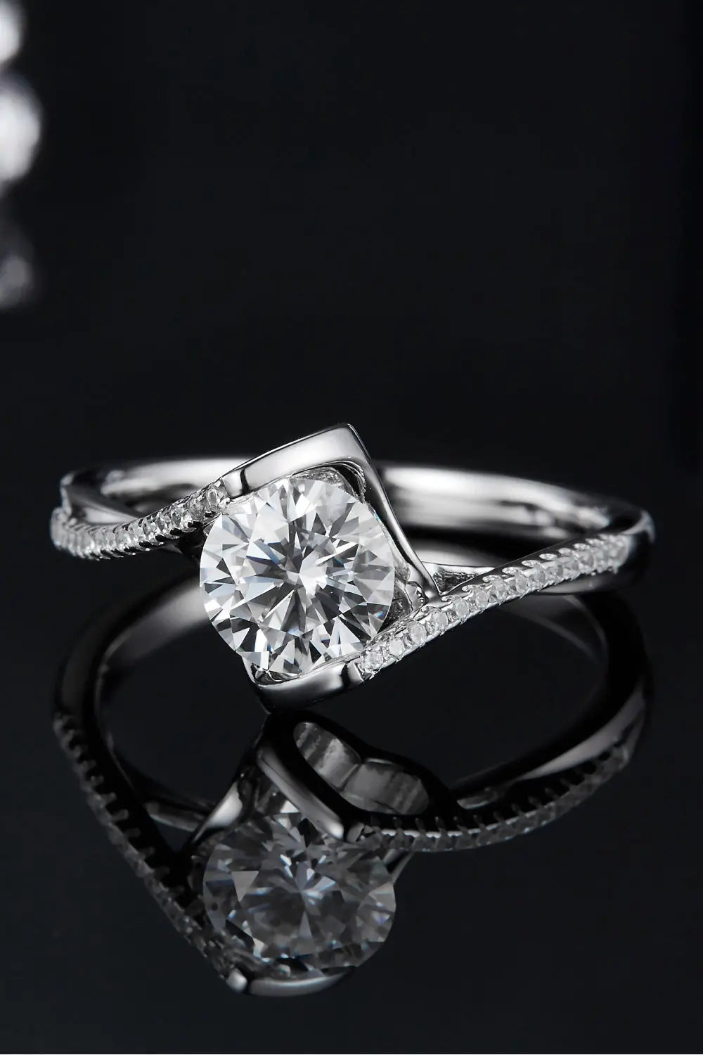 Lovcia 1 Carat Moissanite 925 Sterling Silver Twisted Ring-Rings-Silver-4.5-Silver