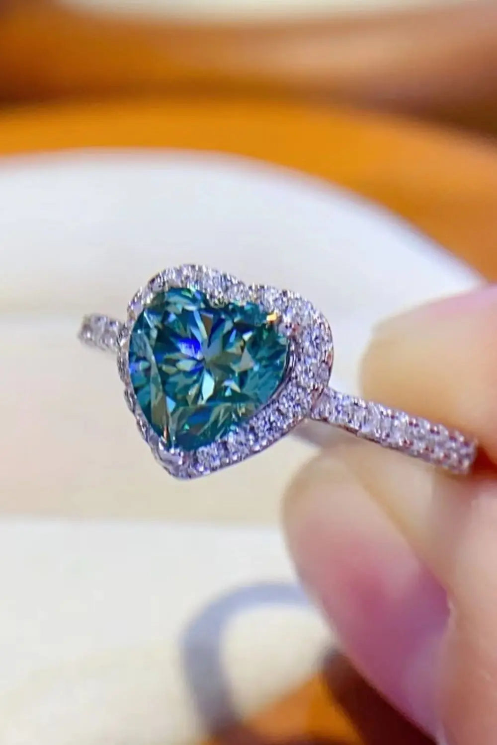 Lovcia 1-Carat Moissanite Heart Ring-Rings-Mid Green-5-Mid Green