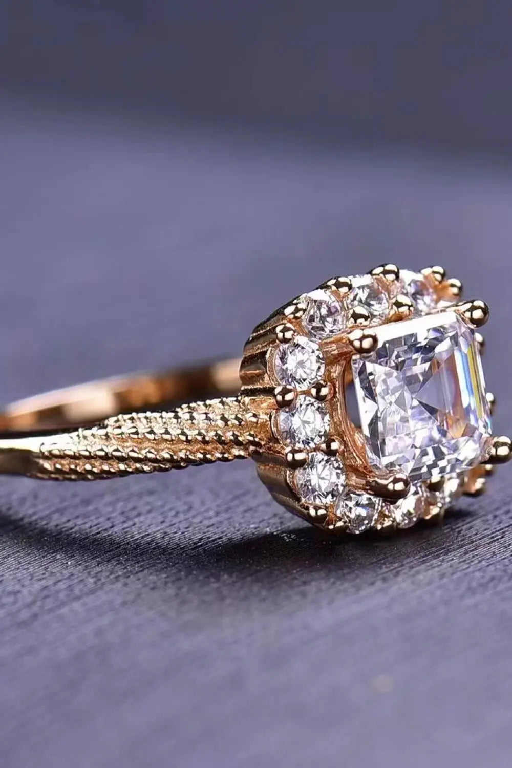 Lovcia 1 Carat Moissanite Twisted Ring-Rings-Gold-5-Gold