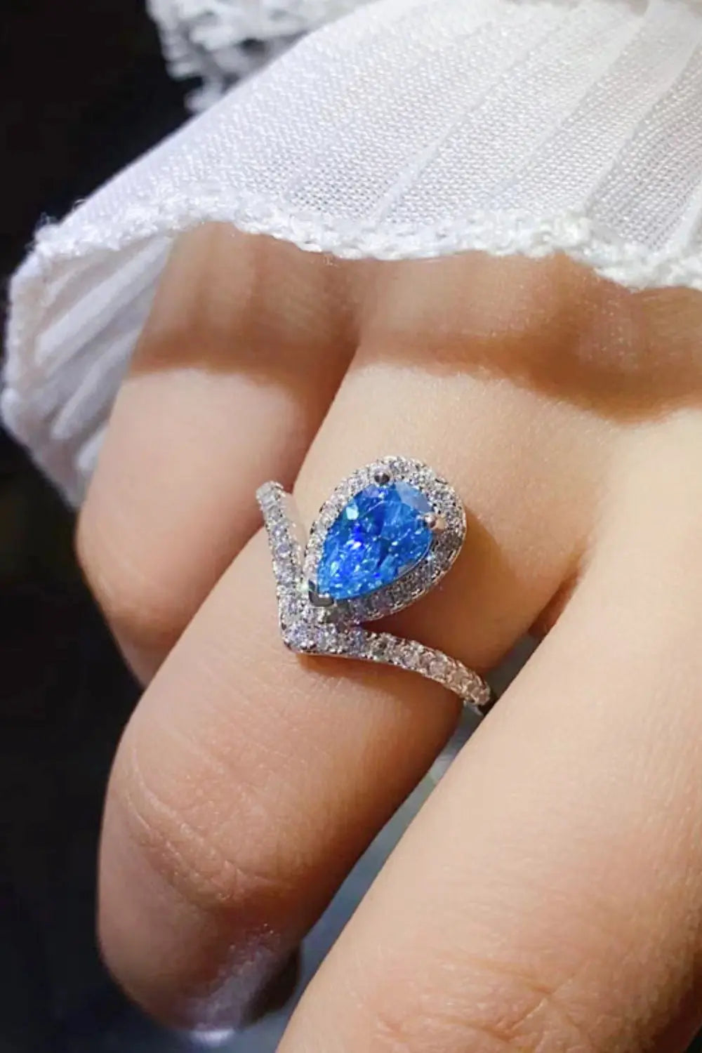 Lovcia 1 Carat Pear Shape Moissanite Heart Ring-Rings-Sky Blue-5-Sky Blue