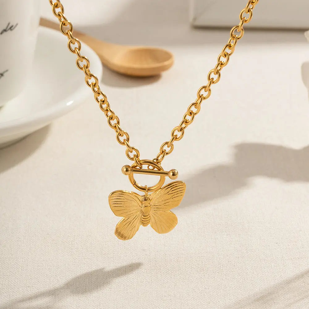 Lovcia 18K Gold Plated Butterfly Pendant Necklace for Women - Elegant and Stylish Jewellery Gift for Her, Perfect for Everyday Wear and Special Occasions-Necklaces-Gold_JDNW2305051-Gold_JDNW2305051