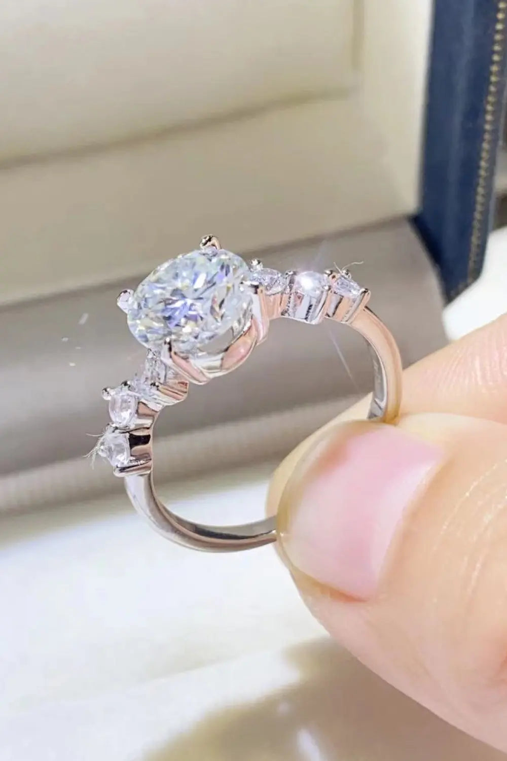 Lovcia 2 Carat Moissanite 925 Sterling Silver Ring-Rings-Silver-4.5-Silver