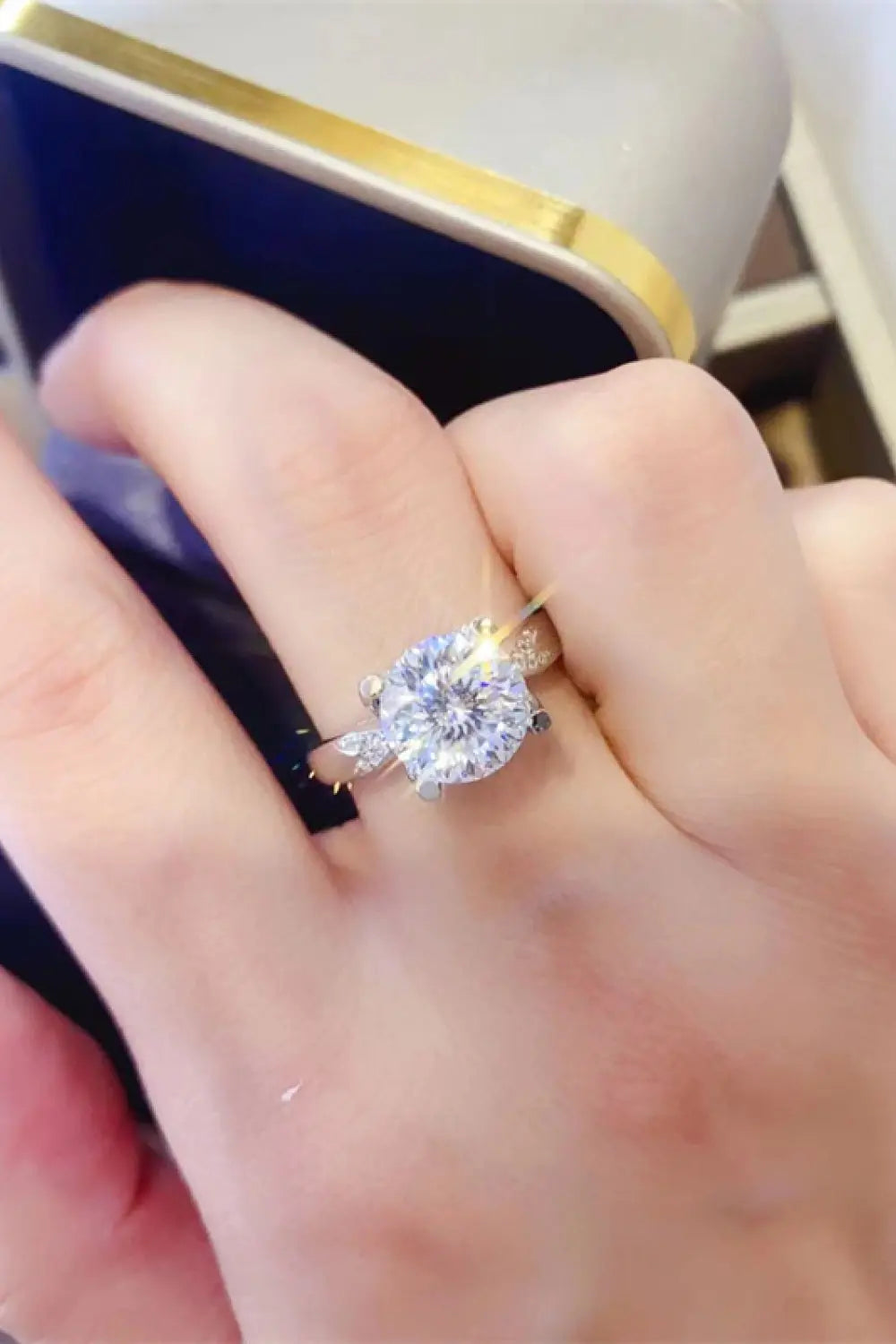Lovcia 2 Carat Moissanite 925 Sterling Silver Ring-Rings-White-4.5-White