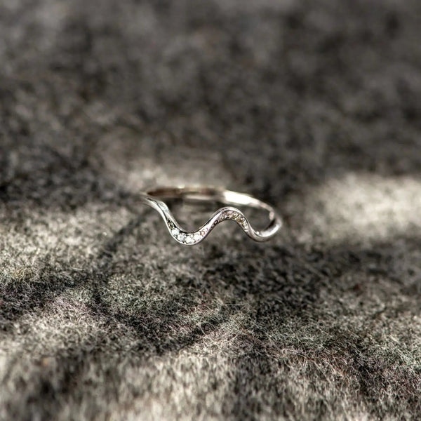 Lovcia 925 Sterling Silver Inlaid Zircon Wave Shape Ring-Rings-Silver-5-Silver