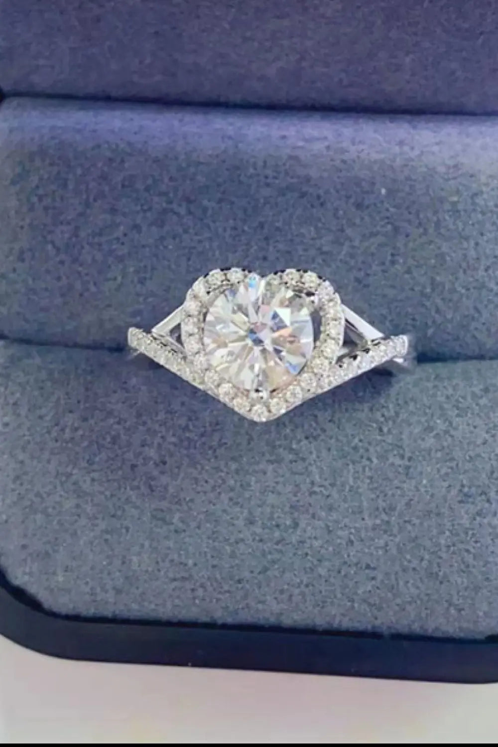 Lovcia Adored 1 Carat Moissanite 925 Sterling Silver Heart Ring-Rings-Mid Green-4.5-Mid Green