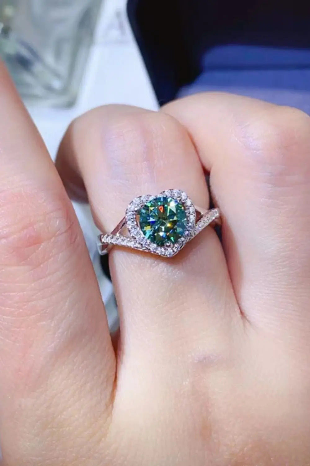 Lovcia Adored 1 Carat Moissanite 925 Sterling Silver Heart Ring-Rings-Mid Green-4.5-Mid Green