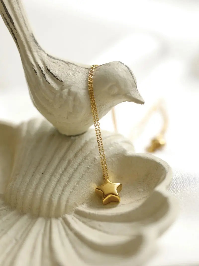 Lovcia Celestial Grace 18K Gold Plated Titanium Steel Non-Fading Necklace for Women-Necklaces-Star Necklace-Star Necklace