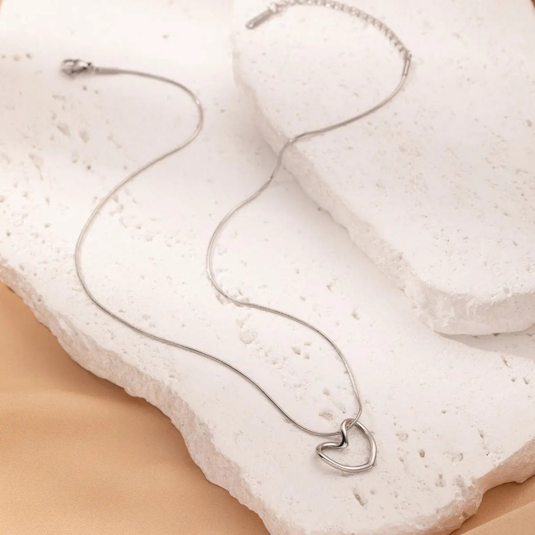 Lovcia Clavicle Chain Elegant Titanium Steel Hollow Heart Pendant Necklace for Women-Necklaces-Gold-Gold