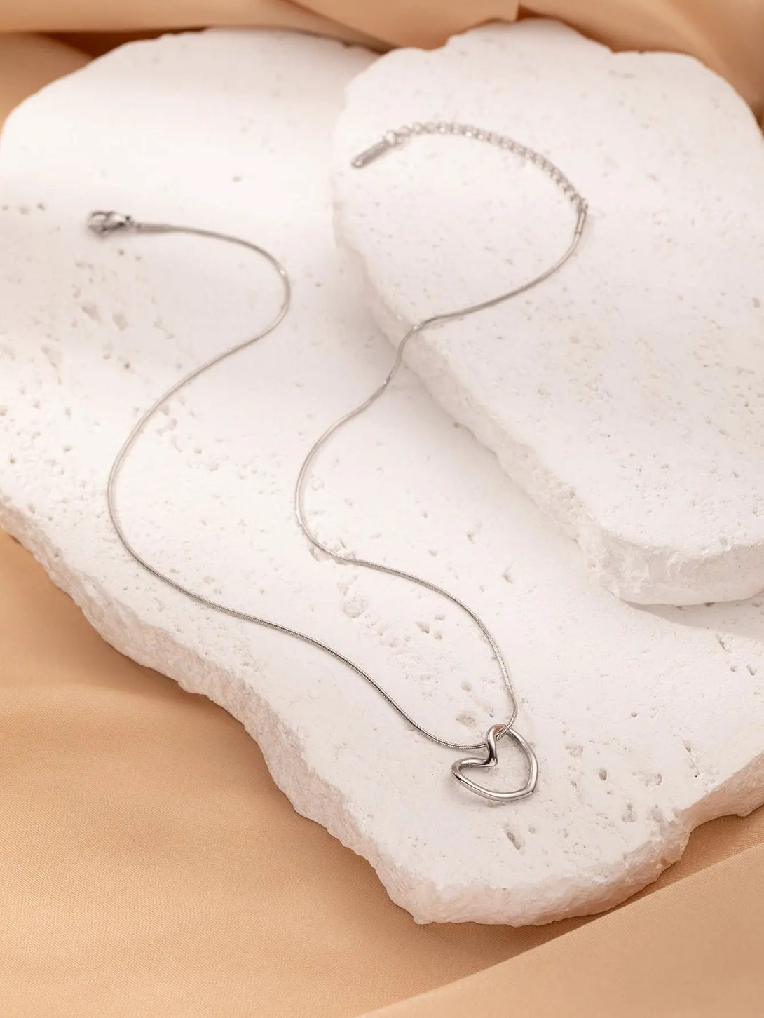 Lovcia Clavicle Chain Elegant Titanium Steel Hollow Heart Pendant Necklace for Women-Necklaces-Silver-Silver