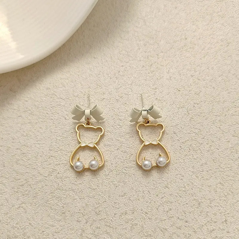 Lovcia Cute Bear Bow Earrings for Women, Pearl Teddy Bear Drop Earrings, Fashion Jewellery for Girls, Statement Dangle Earrings