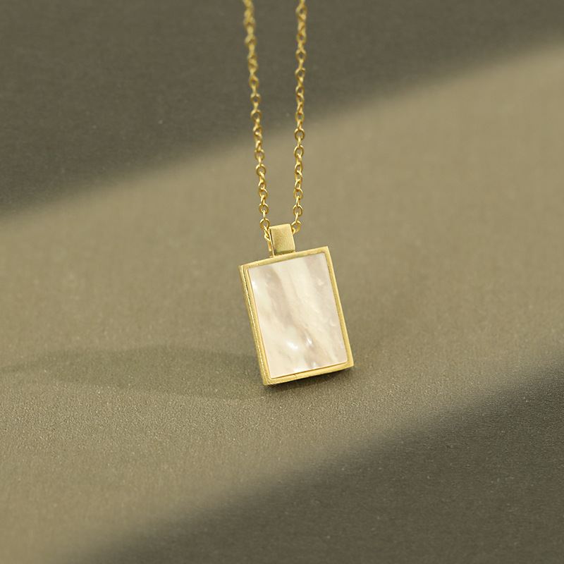 Lovcia Gold Rectangle Necklace 16x12mm 450mm Adjustable-Necklaces-Yellow Gold-