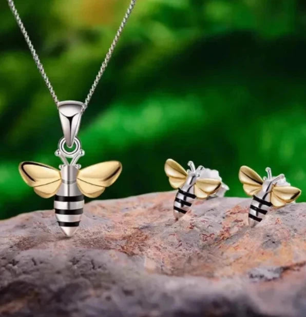 Lovcia Honey Bee Jewellery Set - Sterling Silver Honey Bee Pendant & Stud Earrings Set-Necklaces-Pendant Chain - 45cm Length + 1 Pair Stud Earring Set-Pendant Chain - 45cm Length + 1 Pair Stud Earring Set