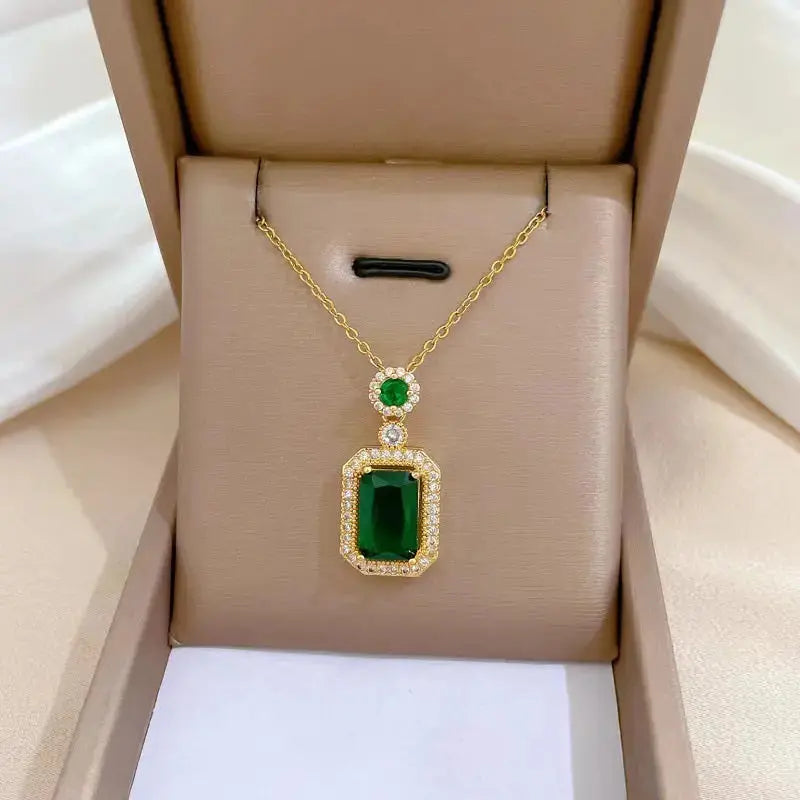 LOVCIA Radiant Emerald Deluxe Jewelry Set - Elevate Your Style with Glamour