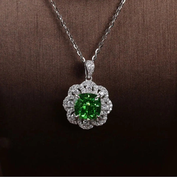 Lovcia Light Luxury High-grade Emerald Sterling Silver Pendant Necklace for Women-Necklaces-Silver-Silver
