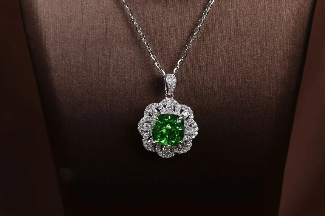 Lovcia Light Luxury High-grade Emerald Sterling Silver Pendant Necklace for Women-Necklaces-Silver-Silver
