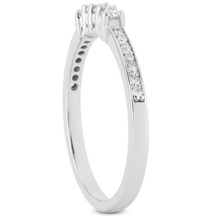 LOVCIA Luxury Jewelry 14k White Gold Diamond Wedding Band with Pave and Prong Set Accents