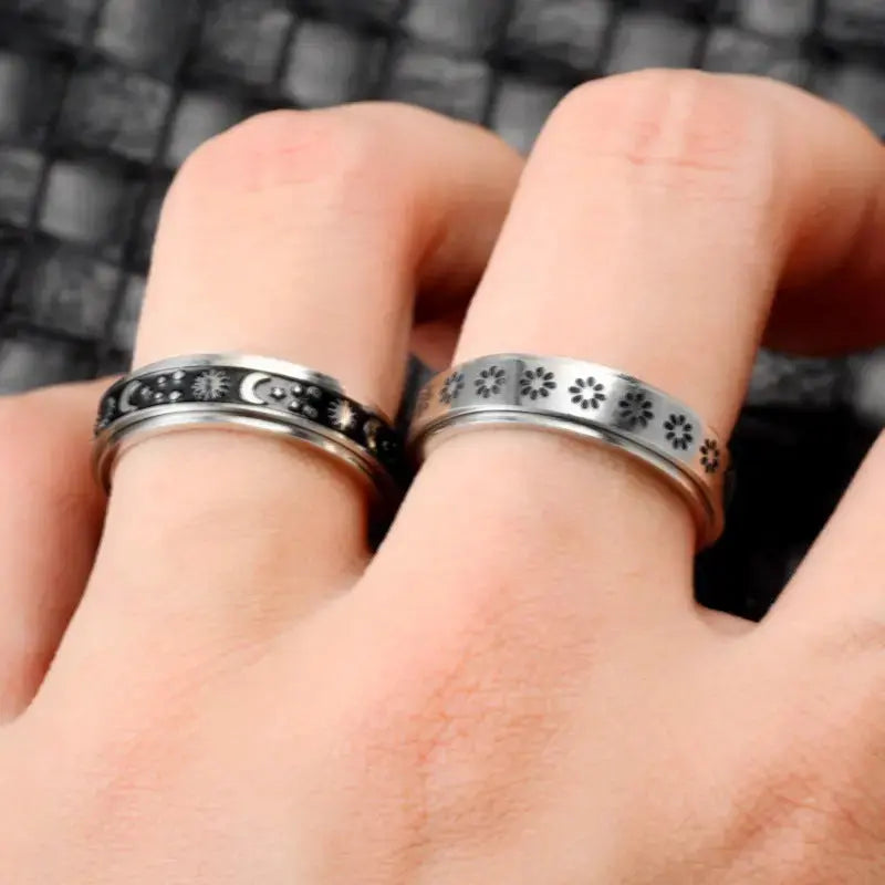 LOVCIA Moon Stars Stainless Steel Rotatable Spinner Rings
