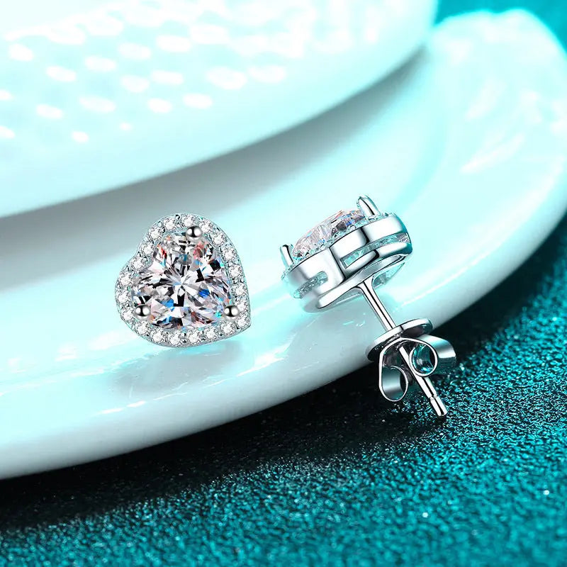 Lovcia Modern Style Heart-Shaped Sterling Silver Mosang Stone Stud Earrings for Women-Earrings-Picture Color-1CT-Picture Color
