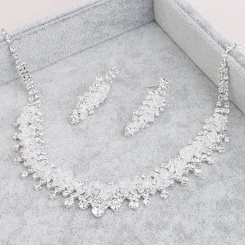 LOVCIA Enchanting Silver Majesty Jewelry Set for Women