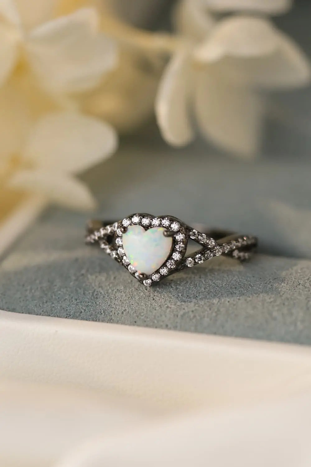 Lovcia Opal Heart Black Gold-Plated Ring-Rings-Black-5-Black