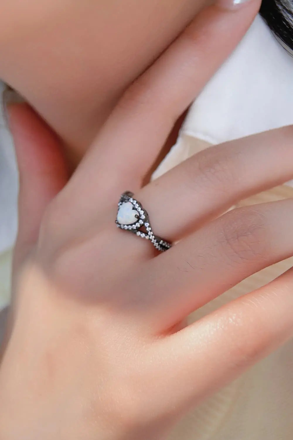 Lovcia Opal Heart Black Gold-Plated Ring-Rings-Black-5-Black