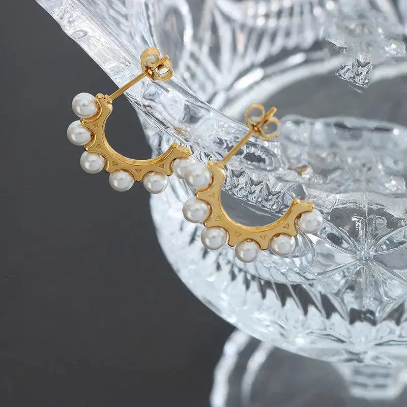 Lovcia Radiant Retro Pearl Statement Earring for All Seasons-Earrings-F127 Gold Earrings-F127 Gold Earrings