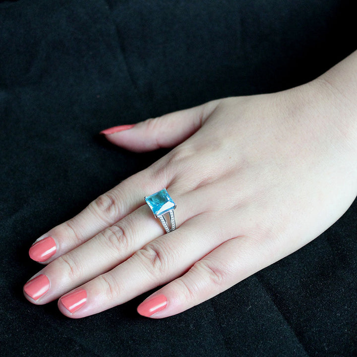 LOVCIA Sleek Stainless Steel Ring with Sea Blue Synthetic Gemstone - Buy stylish Rings for women - Shop latest Ring design - Trendy Rings - Unique fashion Rings - Find the perfect Ring