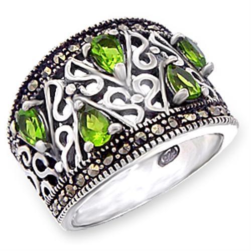 LOVCIA Vintage 925 Sterling Silver Ring Featuring Peridot-Colored Synthetic Spinel - Buy stylish Rings for women - Shop latest Ring design - Trendy Rings - Unique fashion Rings - Find the perfect Ring