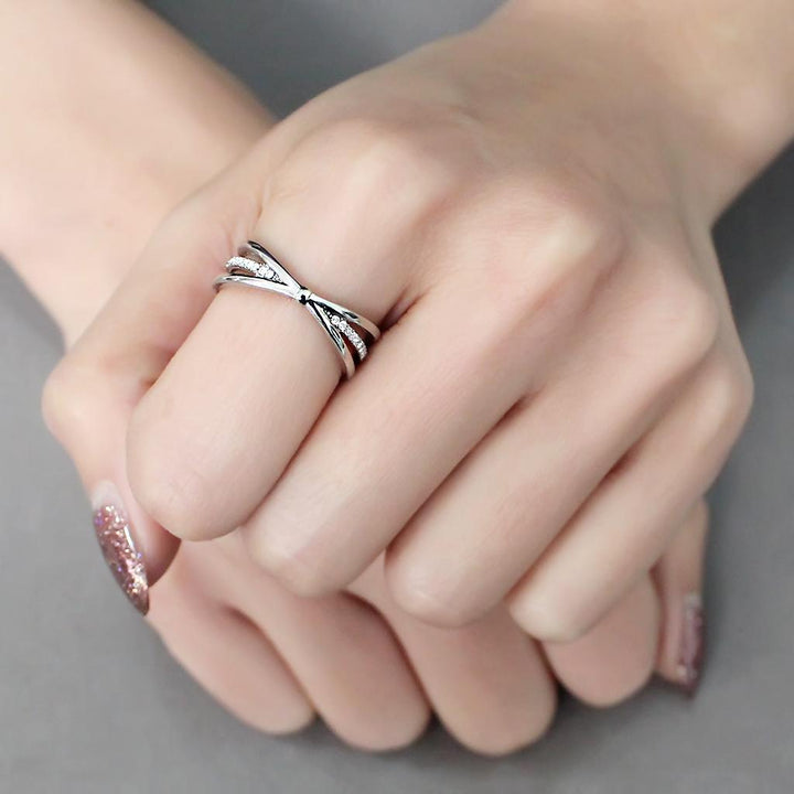 LOVCIA Sleek Stainless Steel Ring with Clear AAA Grade CZ Stone - Buy stylish Rings for women - Shop latest Ring design - Trendy Rings - Unique fashion Rings - Find the perfect Ring