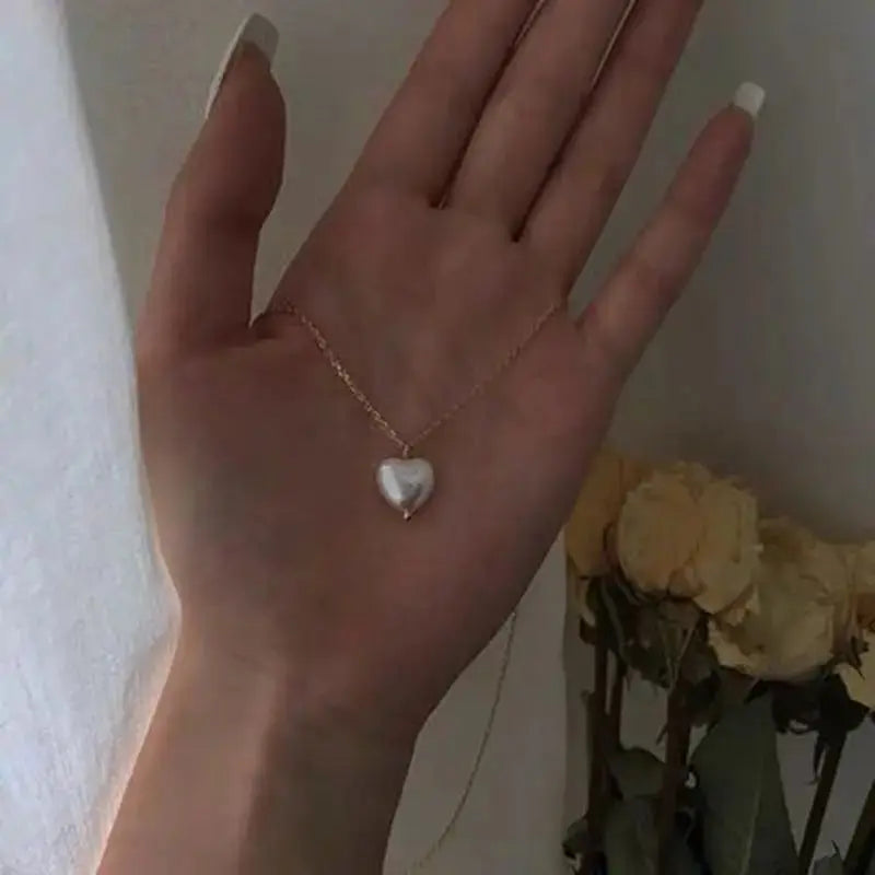 Lovcia Simple And Sweet Girl Short Opal Pearl Peach Heart Pendant Clavicle Chain-Necklaces-Pearl Peach Heart Necklace-Pearl Peach Heart Necklace