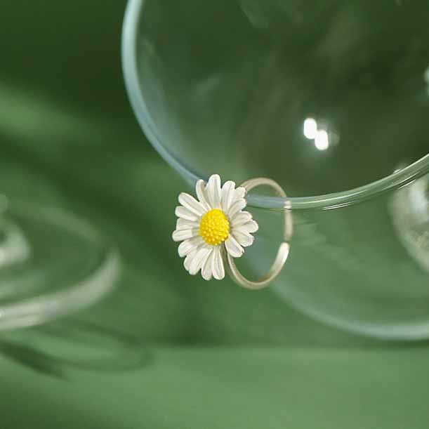 Lovcia White Daisy Adjustable Ring in 925 Sterling Silver-Rings-