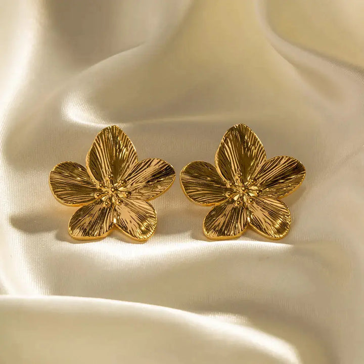 LOVCIA Regal Bloom Gold Stud Earrings for Women - Exquisite French Vintage Fashion Jewelry