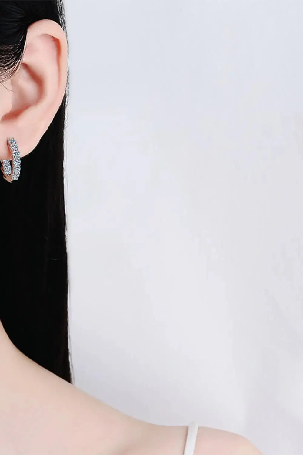 LOVCIA 1.8 Carat Moissanite Hoop Earrings