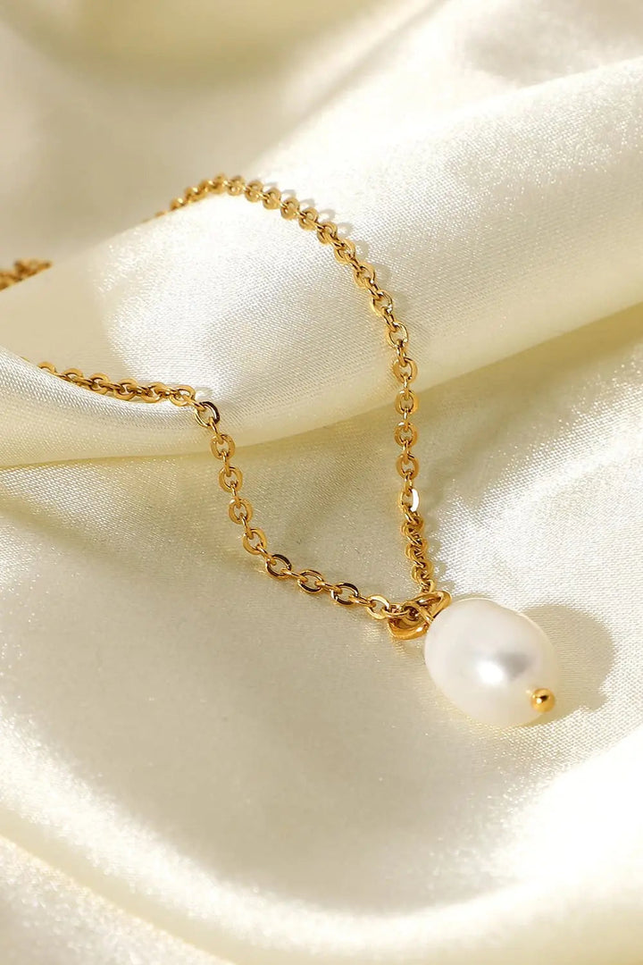 LOVCIA Freshwater Pearl Pendant Necklace