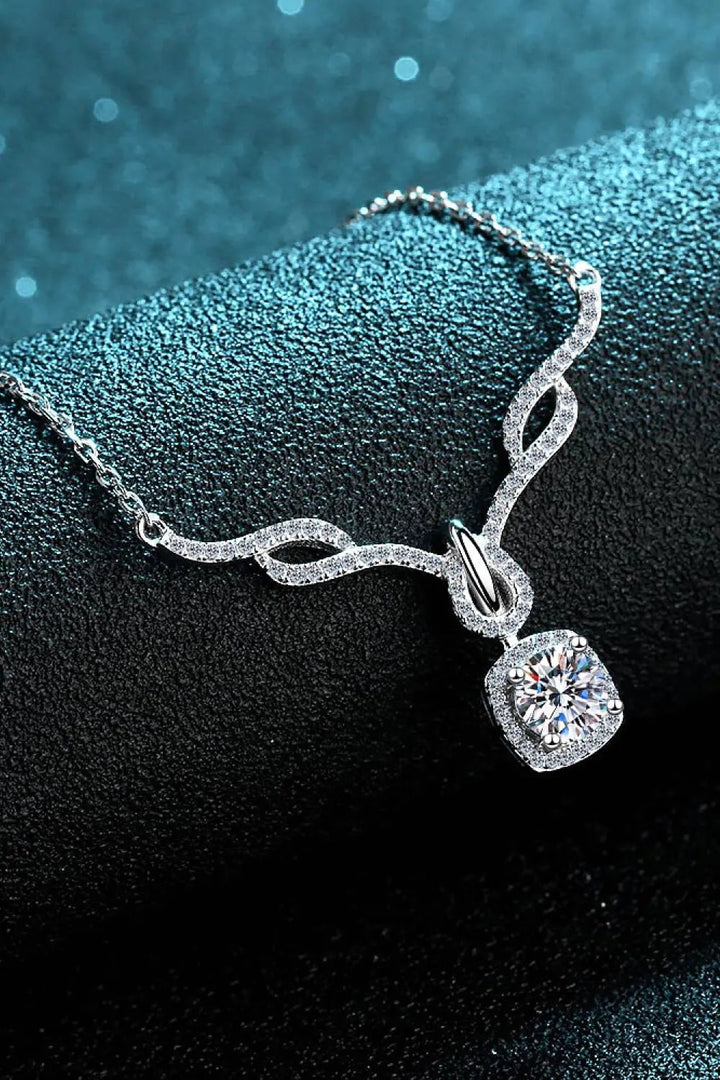 LOVCIA Right On Trend Moissanite Pendant Necklace