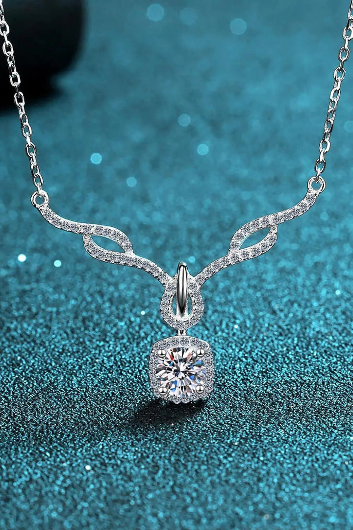 LOVCIA Right On Trend Moissanite Pendant Necklace